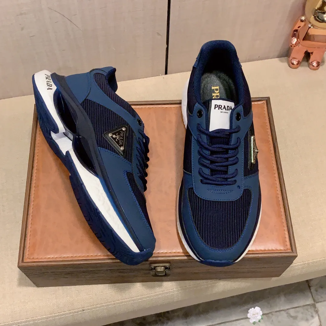 Men's men's shoes💰460💰💰🎩🎩[Lightning][Lightning] "PRADA*" The latest and most popular casual shoes, top brand [seduce] luxury ~ purchasing agency, top ~ quality. [Strong] The upper is made of imported breathable cowhide with material ➕ breathable sheepskin feet (•) and fine workmanship. The original stylish and stylish soft rubber wear-resistant and non-slip outsole is light and comfortable on the feet. The real thing looks better when taken in real life. 004: code: 38-44, 4️⃣ colors